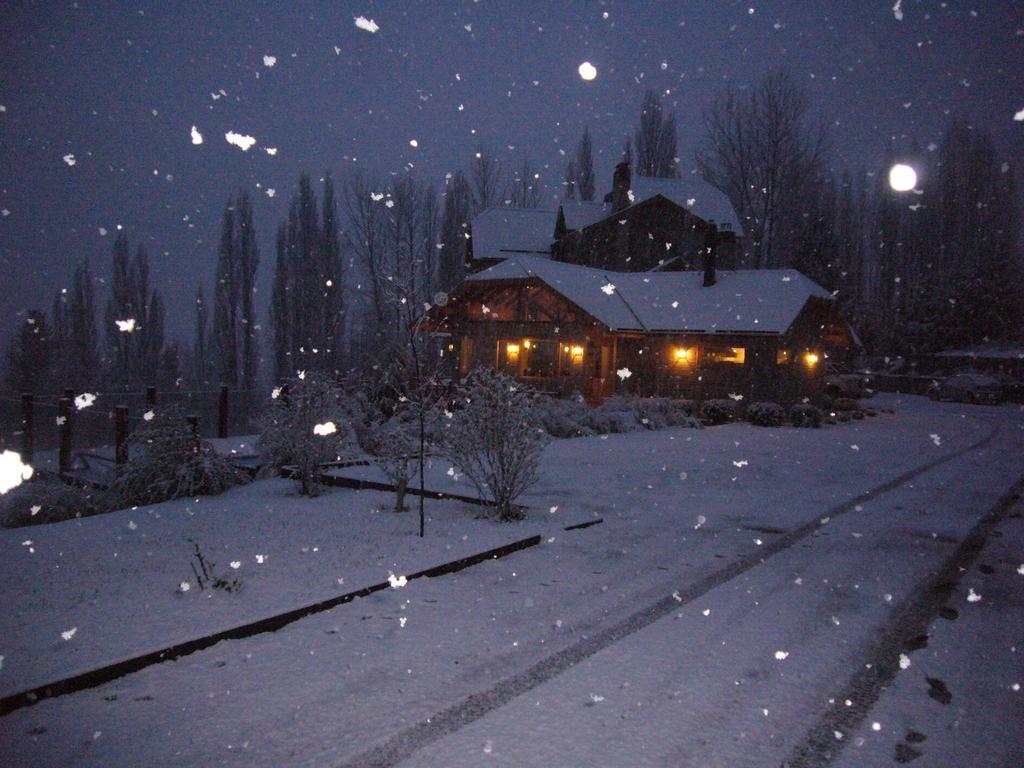 Casona Del Alto Hotel San Martin de los Andes Luaran gambar