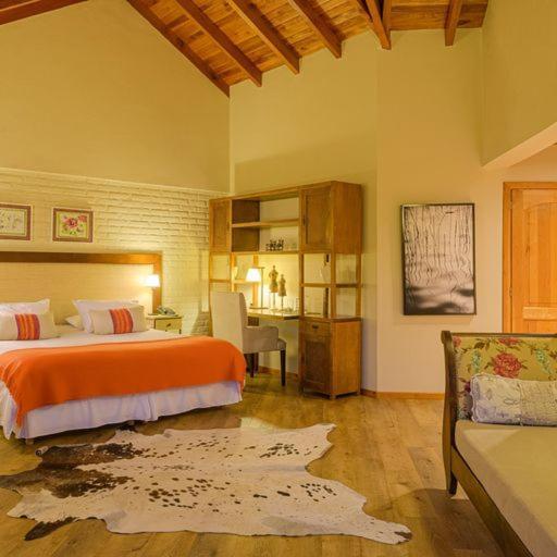 Casona Del Alto Hotel San Martin de los Andes Luaran gambar