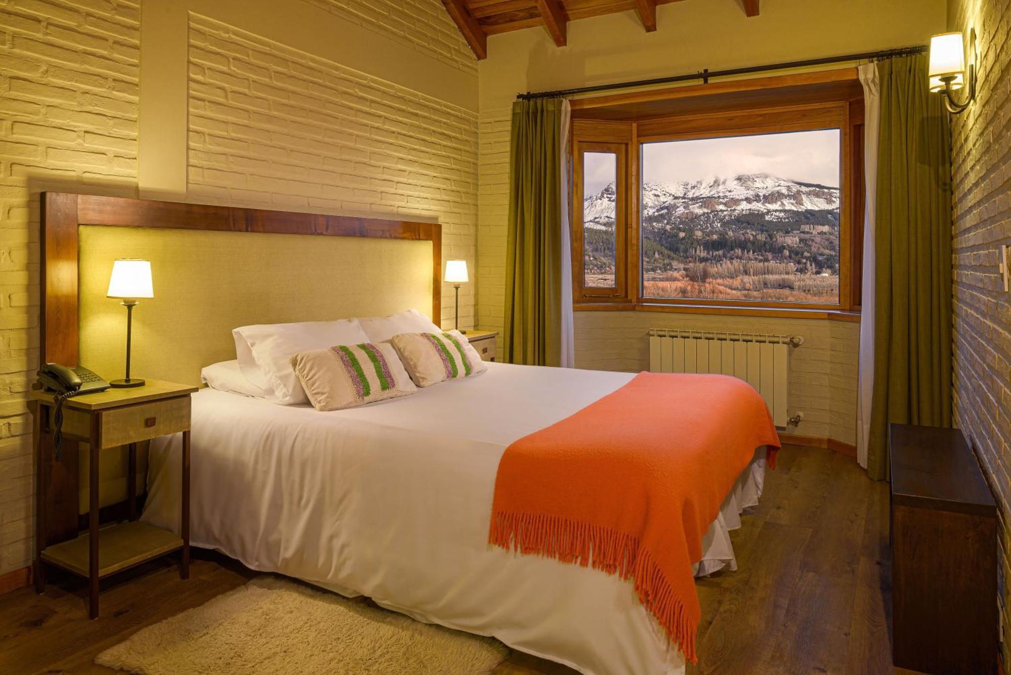 Casona Del Alto Hotel San Martin de los Andes Luaran gambar